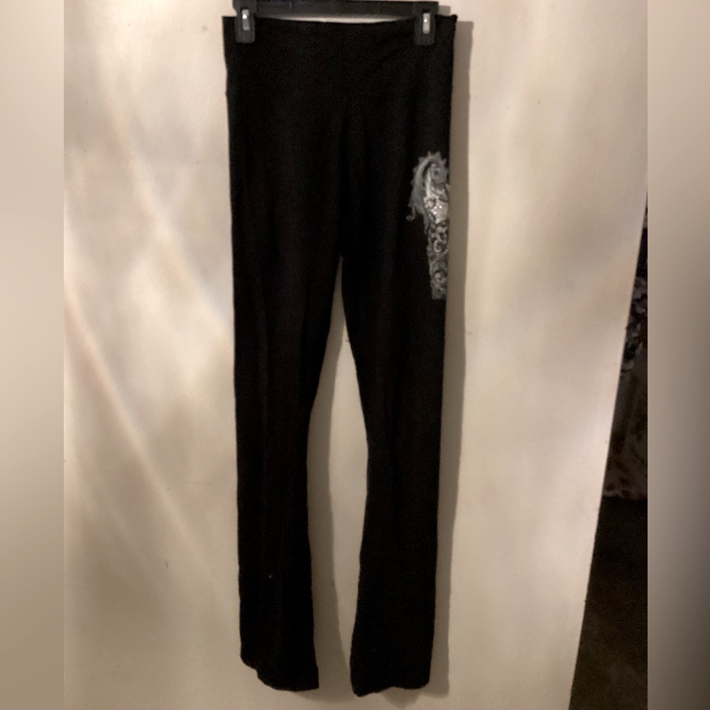 Love Love Lo NWOT medium leggings with a cool bedazzled cross on one side.
